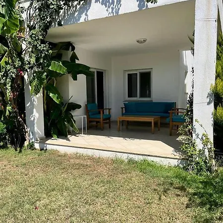 Sunny House Guemuesluek Evleri Hébergement de vacances Bodrum